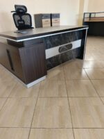 Executive Office Desk - Image 3