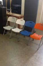Foldable Chairs - Image 3