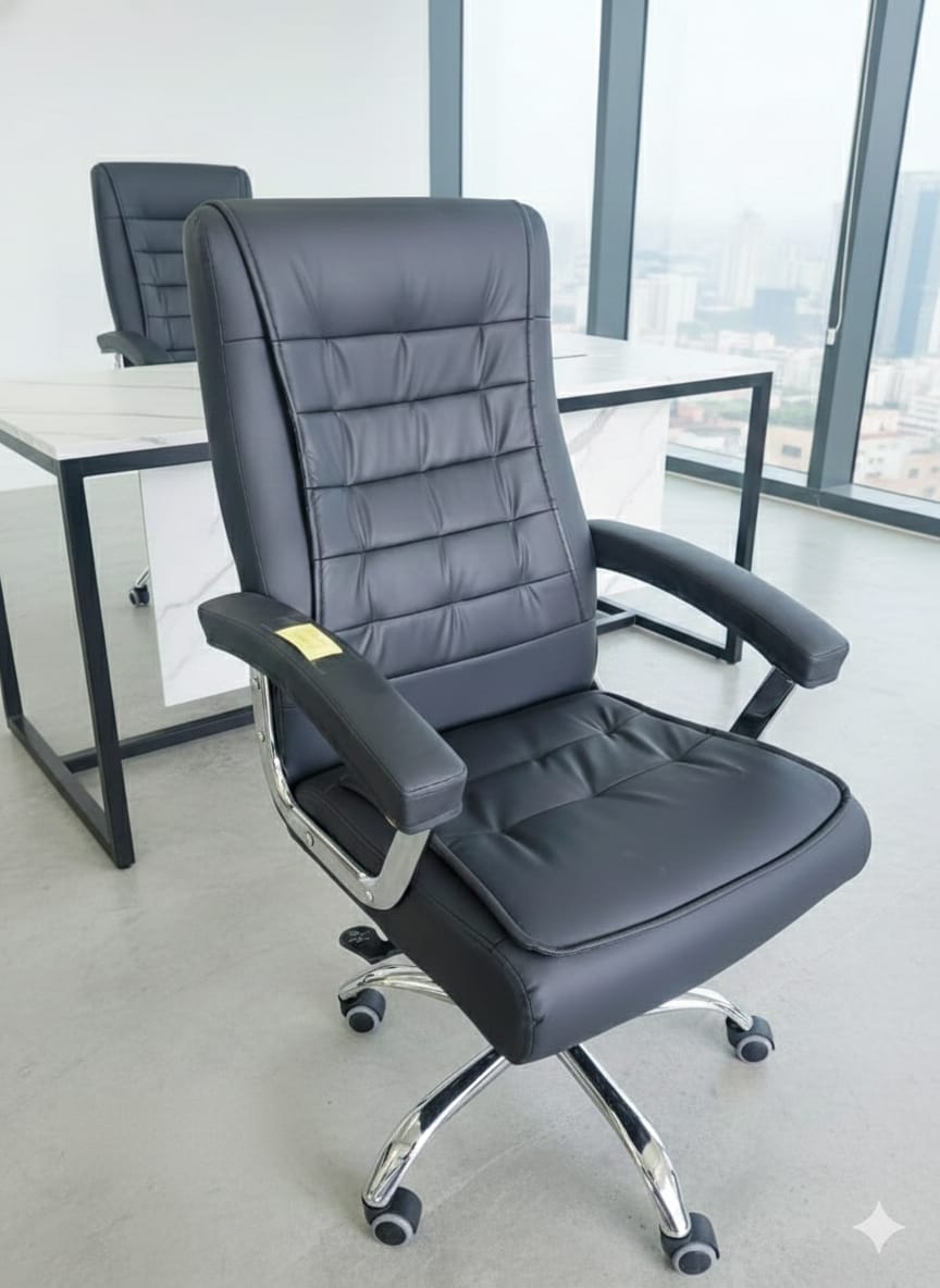 WhatsApp Image 2026-01-15 at 12.31.02 Black Executive Office Chair - Image 1