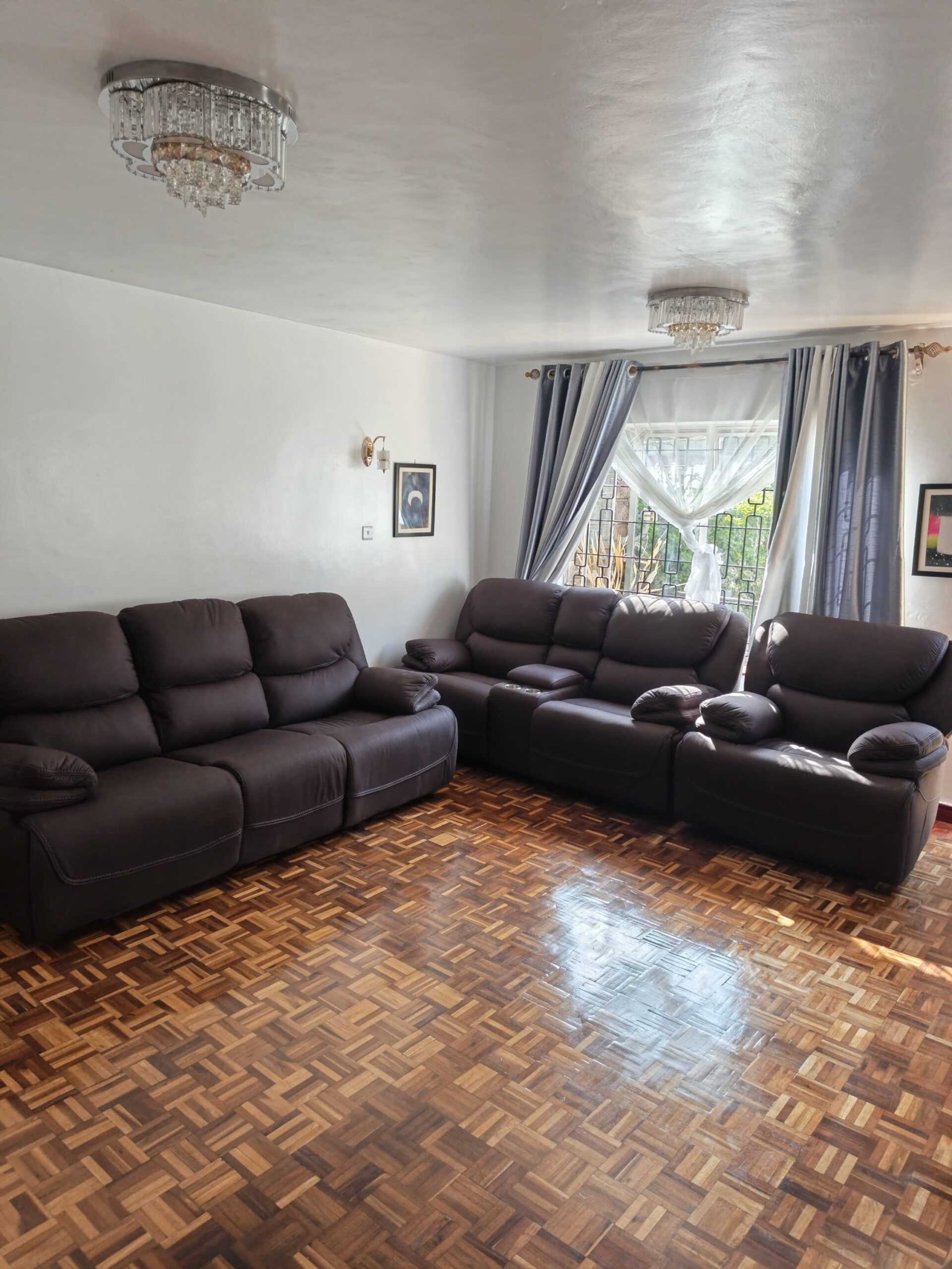 2026/06/1000122806-scaled.jpg King Size 6-Seater - Image 1